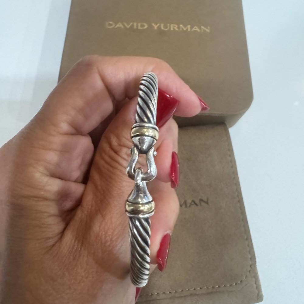 Authentic David Yurman, Twisted Silver Bracelet 5mm medium cuff - Picture 8 of 8